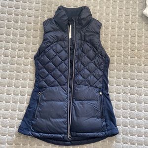 Lululemon inkwell (navy blue) Down For A Run Vest, size 6